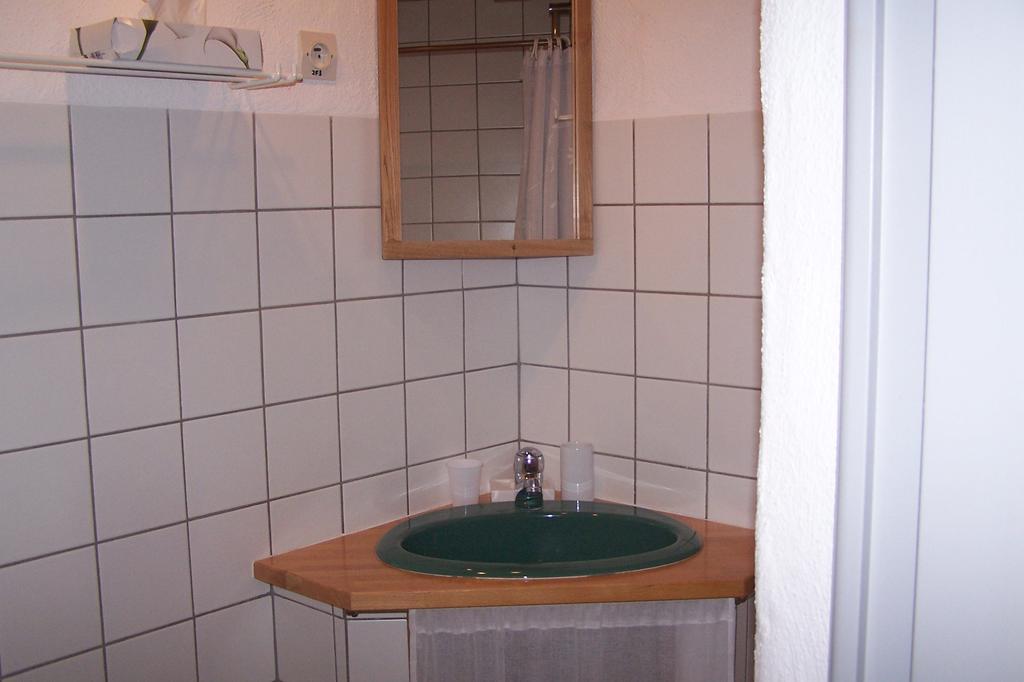 Marcols-les-Eaux Salomony Chambre D'Hotes חדר תמונה