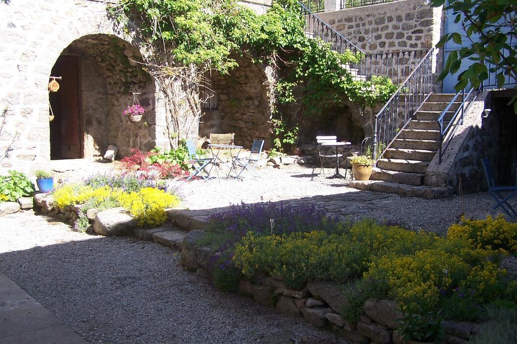 Marcols-les-Eaux Salomony Chambre D'Hotes מראה חיצוני תמונה