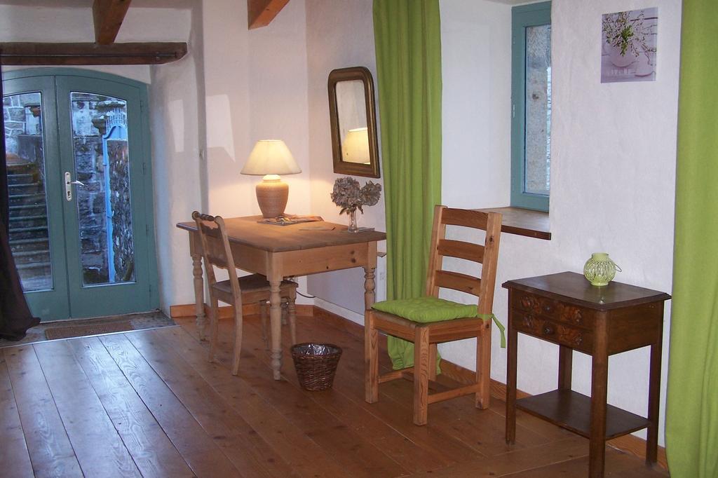 Marcols-les-Eaux Salomony Chambre D'Hotes חדר תמונה